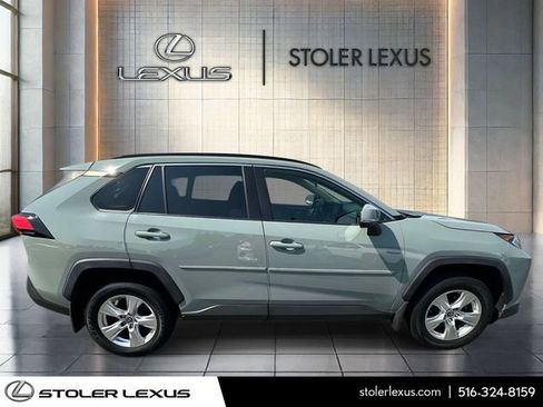 Used 2019 Toyota RAV4 XLE w/ Convenience Package AWD/4WD image 2