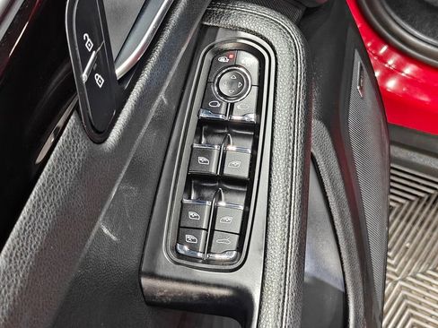 Used 2019 Porsche Macan AWD/4WD image 48