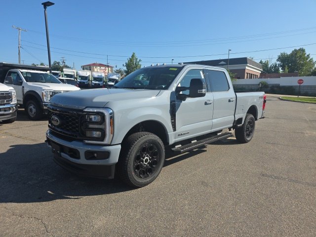 New 2026 Ford F350 Lariat w/ Black Appearance Package AWD/4WD image 12