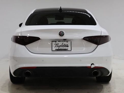 Used 2019 Alfa Romeo Giulia AWD w/ Cold Weather Package image 6