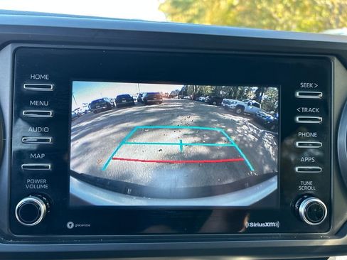 Used 2022 Toyota Tacoma SR image 18