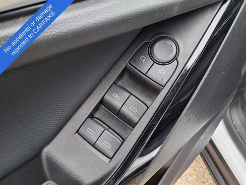 Used 2025 Chevrolet Equinox LT image 15