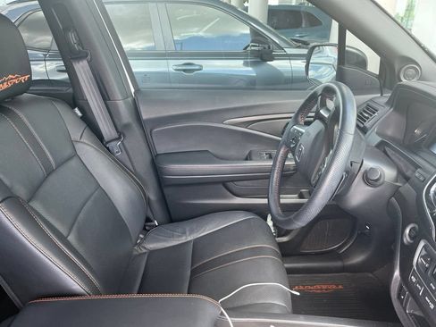 Used 2024 Honda Passport TrailSport image 4