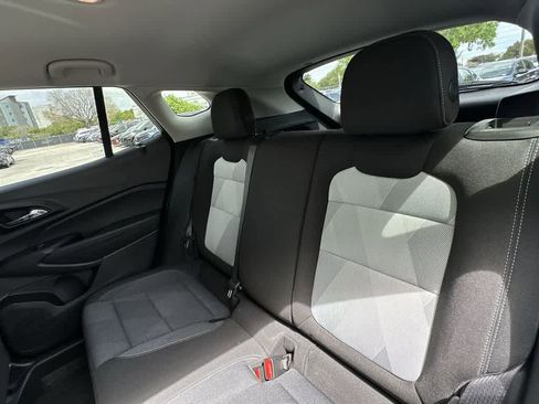 Used 2025 Chevrolet Trax LS FWD image 22