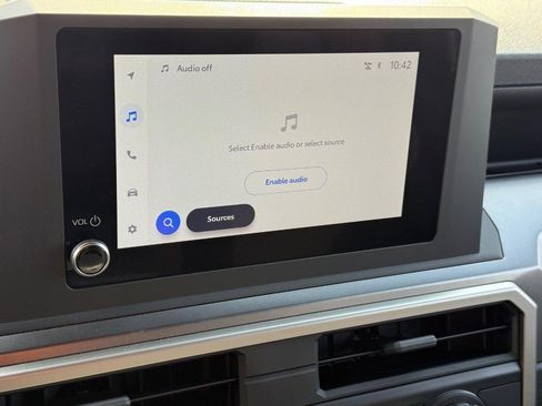 Certified 2025 Toyota 4Runner SR5 image 16