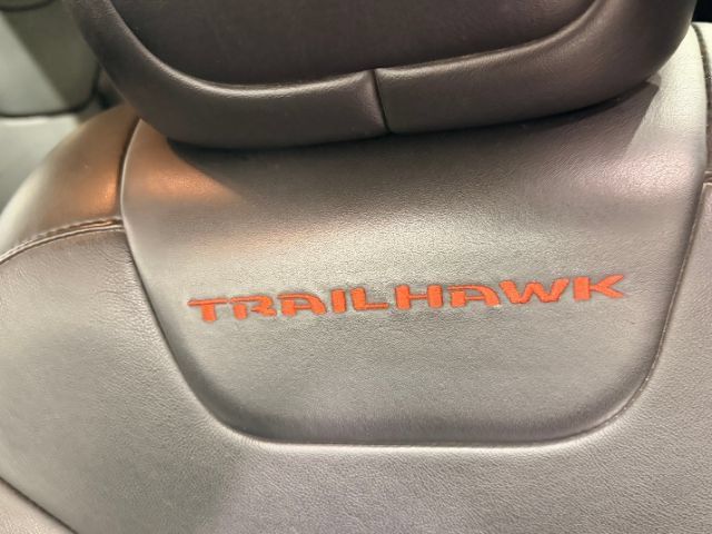 Used 2015 Jeep Cherokee Trailhawk w/ Comfort/Convenience Group AWD/4WD image 44