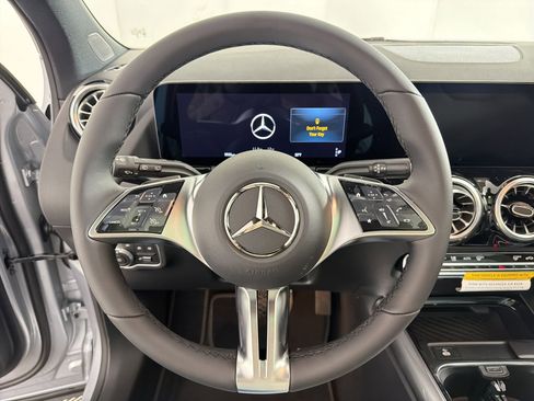 New 2026 Mercedes-Benz GLA 250 4MATIC image 18