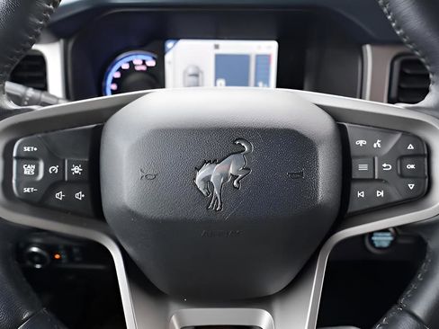 Used 2023 Ford Bronco Outer Banks AWD/4WD image 19