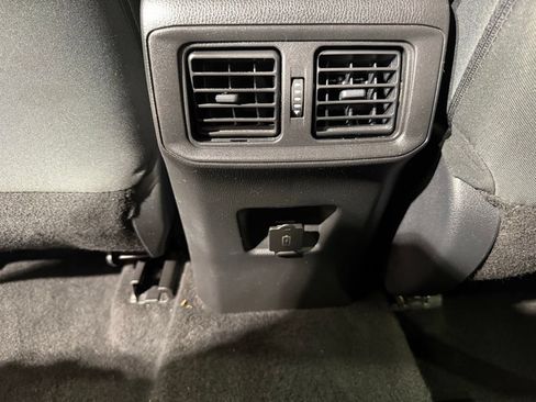 Certified 2023 Toyota RAV4 LE AWD/4WD image 20