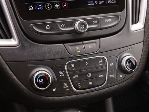 Used 2024 Chevrolet Malibu LT image 19