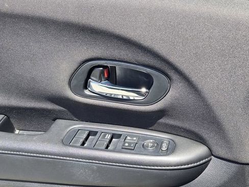 Used 2019 Honda HR-V Sport image 21