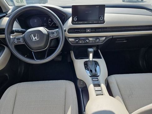Certified 2025 Honda HR-V LX image 13