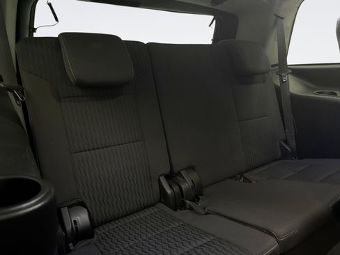 Used 2018 GMC Yukon SLE w/ SLE Value Package image 20