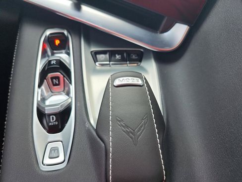 Used 2025 Chevrolet Corvette Stingray Preferred Cpe w/ Z51 Performance Package RWD image 17