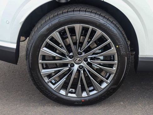 New 2026 Lexus RX 450h AWD image 9