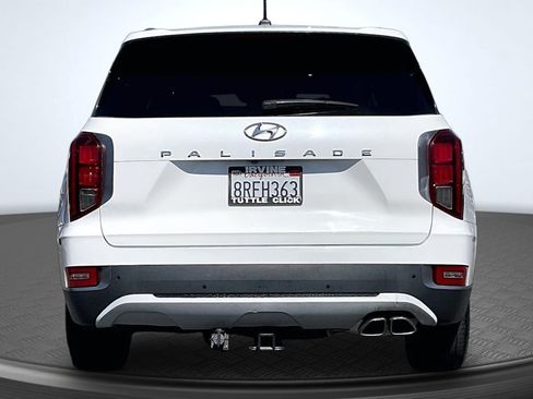Used 2020 Hyundai Palisade SEL w/ Premium Package FWD image 4