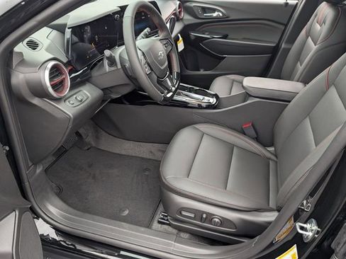 New 2026 Chevrolet Trax RS w/ Driver Confidence Package FWD image 5