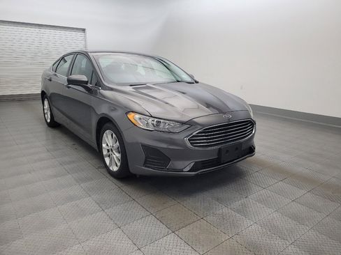 Used 2019 Ford Fusion SE FWD image 13