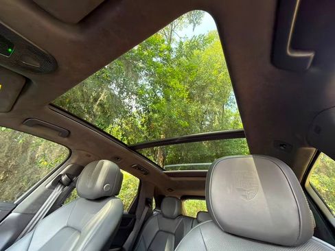 Certified 2025 Porsche Cayenne GTS AWD/4WD image 15