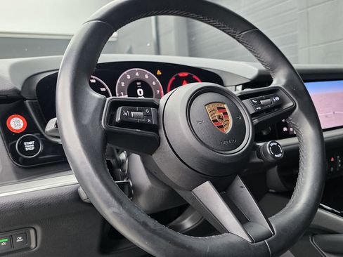 Certified 2024 Porsche Cayenne AWD/4WD image 23