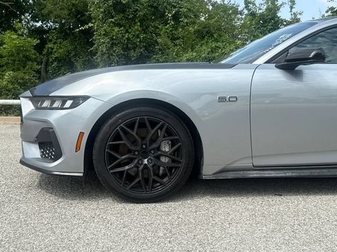 Used 2024 Ford Mustang GT Premium RWD image 5