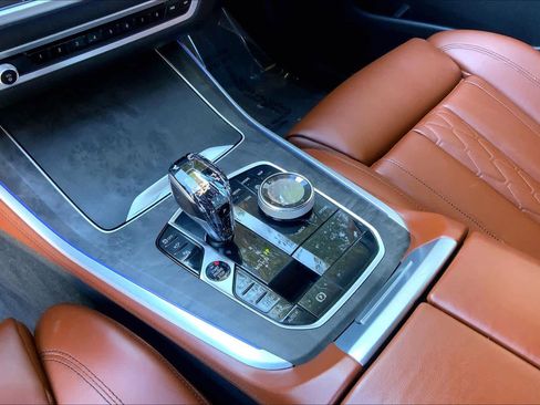 Certified 2022 BMW X5 xDrive40i w/ Premium Package image 16