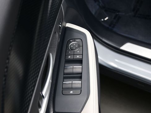 Used 2025 Toyota Grand Highlander AWD Hybrid image 10