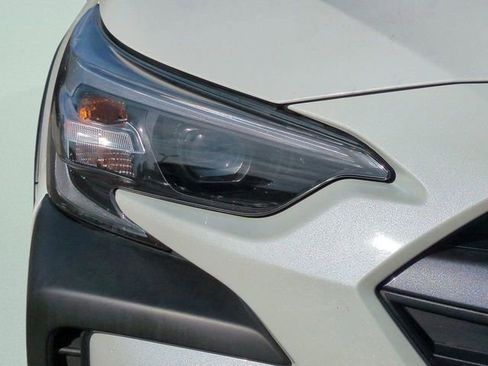 Used 2023 Subaru Outback Limited image 28