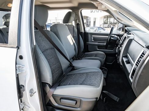 Used 2017 RAM 2500 Big Horn w/ Sport Appearance Group image 38