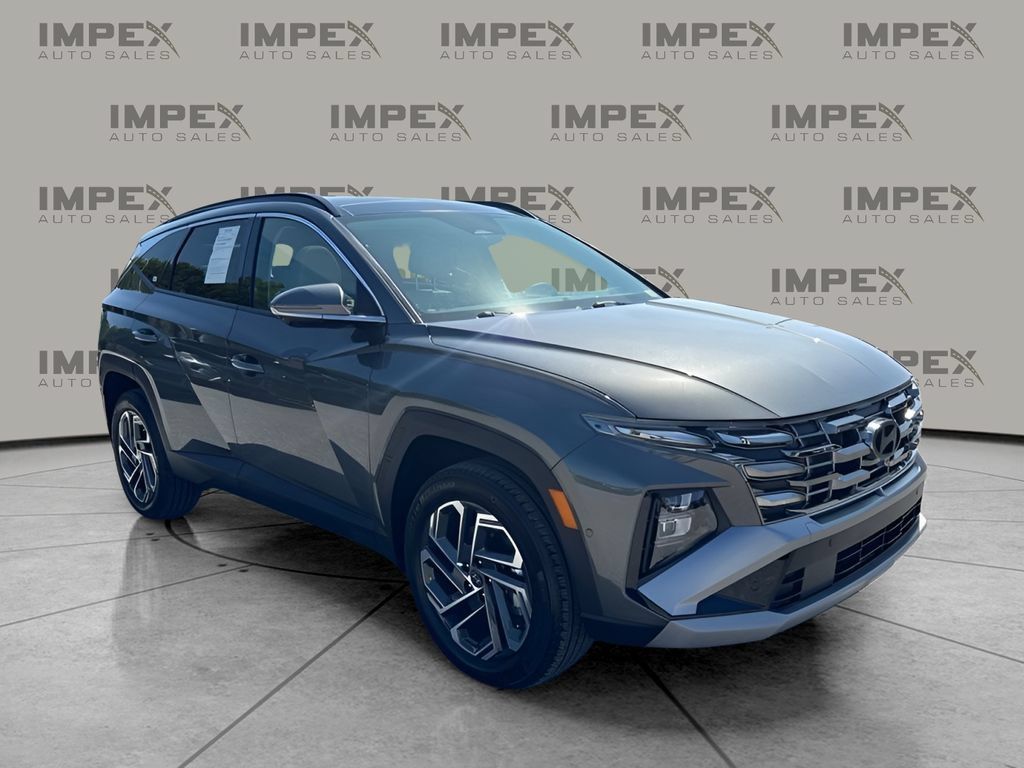 Used 2025 Hyundai Tucson Limited AWD/4WD image 7