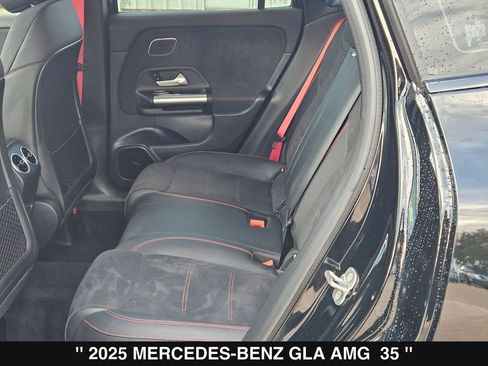 Used 2025 Mercedes-Benz GLA 35 AMG 4MATIC image 17