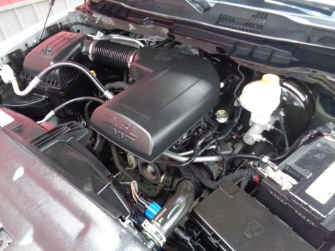 Used 2015 RAM 1500 Big Horn AWD/4WD image 3