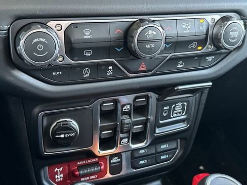 New 2026 Jeep Gladiator Mojave AWD/4WD image 18