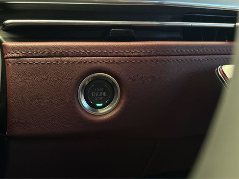 New 2026 Cadillac Escalade ESV Luxury AWD/4WD image 26