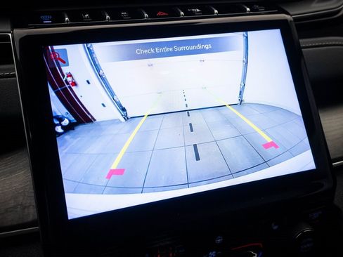 Used 2023 Jeep Grand Cherokee 4WD 4xe image 31