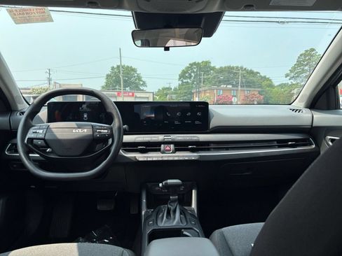 Used 2025 Kia K4 FWD image 32