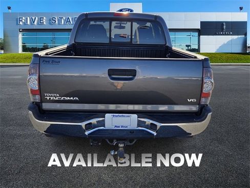 Used 2013 Toyota Tacoma 4x4 Double Cab w/ TRD Off-Road Pkg image 6