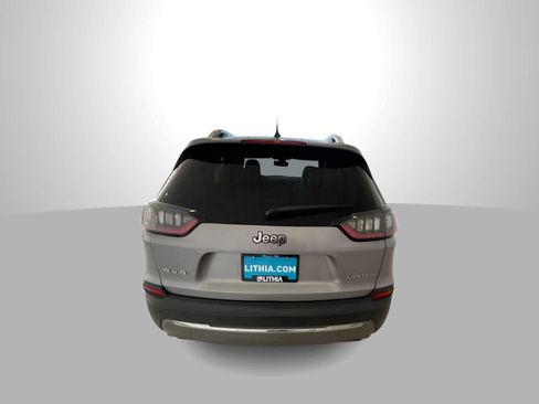 Used 2019 Jeep Cherokee Limited AWD/4WD image 7