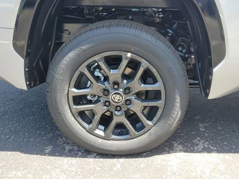 New 2026 Toyota Tundra Platinum AWD/4WD image 5