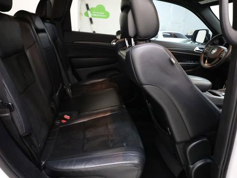 Used 2017 Jeep Grand Cherokee Altitude image 14