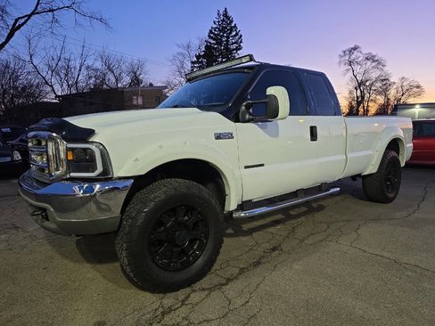 Used 2004 Ford F250 XL image 2