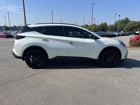 Certified 2023 Nissan Murano SV w/ SV Midnight Edition Package FWD image 4