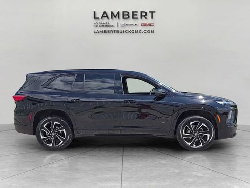 Used 2026 Buick Enclave Sport Touring AWD/4WD image 6