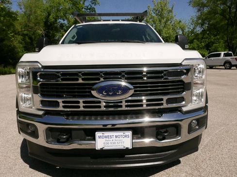Used 2024 Ford F550 4x4 Crew Cab Super Duty image 3