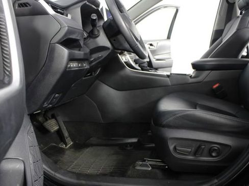 Used 2023 Toyota RAV4 XLE Premium image 18