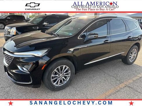Used 2024 Buick Enclave Essence FWD image 1