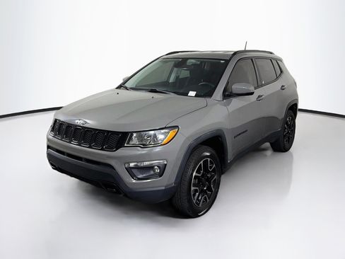 Used 2019 Jeep Compass Sport AWD/4WD image 3