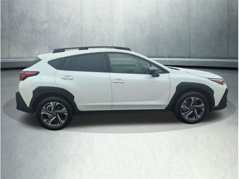 Used 2024 Subaru Crosstrek 2.0i Premium image 7