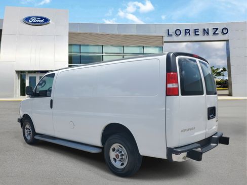 Used 2023 GMC Savana 2500 w/ Driver Convenience Package image 7