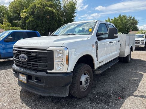 Used 2024 Ford F350 XL AWD/4WD image 2